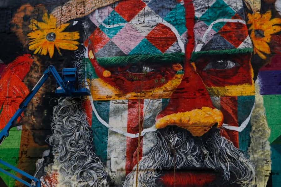 3-Hour Urban Arts Walking Tour - Olimpic Boulevard and the world’s largest street mural