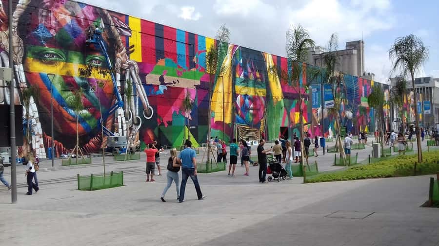3-Hour Urban Arts Walking Tour - Cinelândia meetup at 13:30: where the story starts