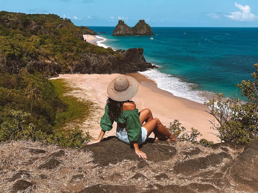 7-Hour Island Adventure: Fernando de Noronha Ilhatour - Cacimba do Padre, Two Brothers Hill, and Fort Boldró lookout