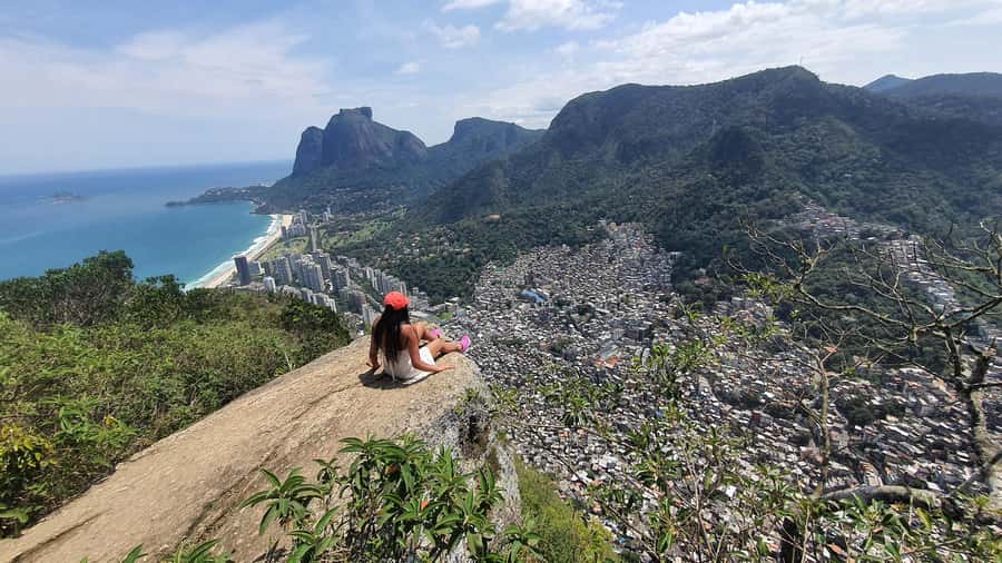 AVenturismo 2 Irmãos hill + Vidigal Favela - Why Vidigal’s Two Brothers Hike Feels Different From Other Rio Views