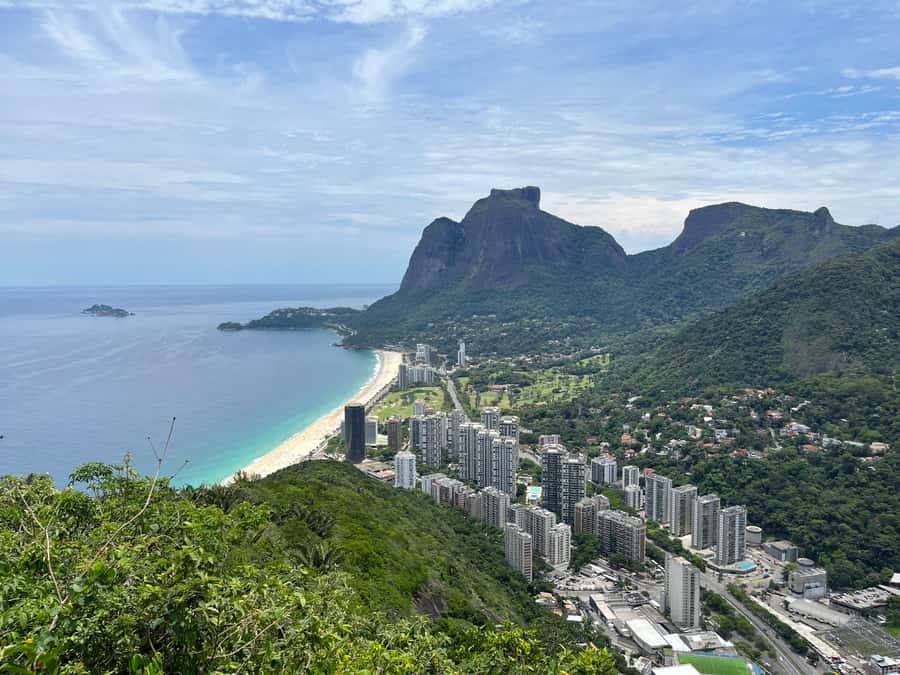 AVenturismo 2 Irmãos hill + Vidigal Favela - The Lookouts on the Way Up: Views You Earn in Stages