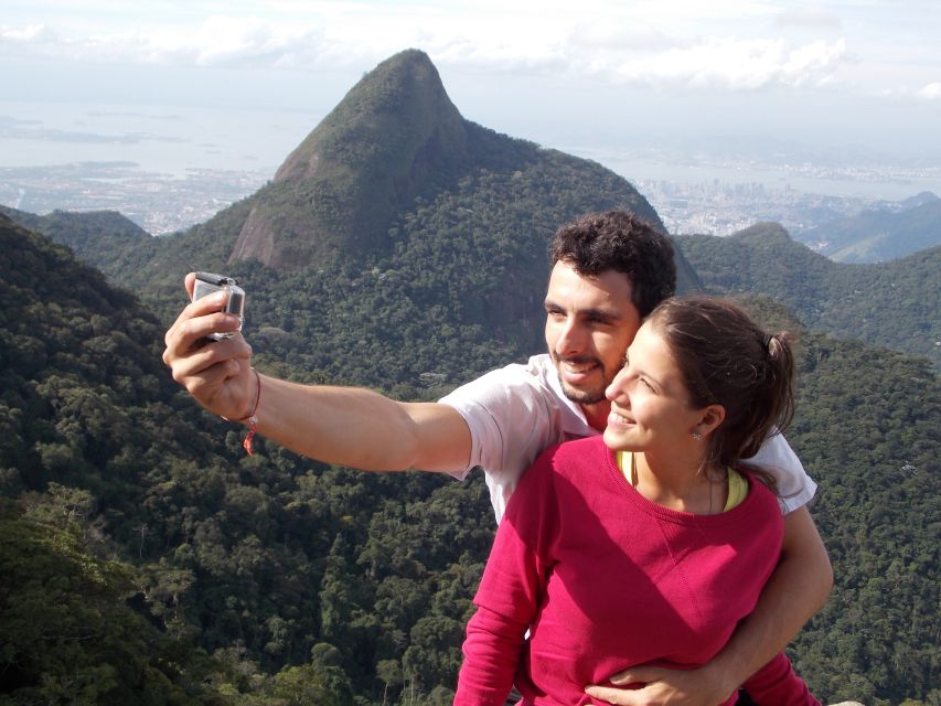Bico do Papagaio Guided Hiking Tour in the Tijuca Forest - Wildlife spotting: monkeys, toucans, hawks, and skunks