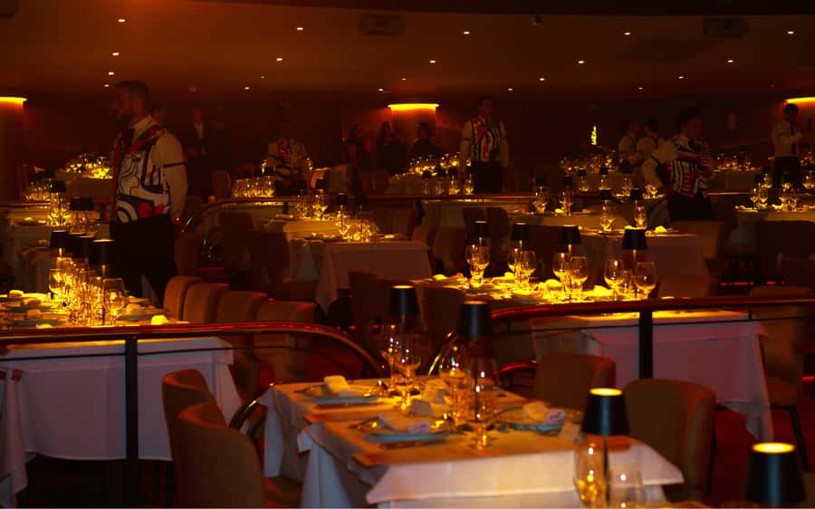 By Night Tour: Roxy Dinner Show & Transfer - Price and value: is $174 worth it for dinner and a show?