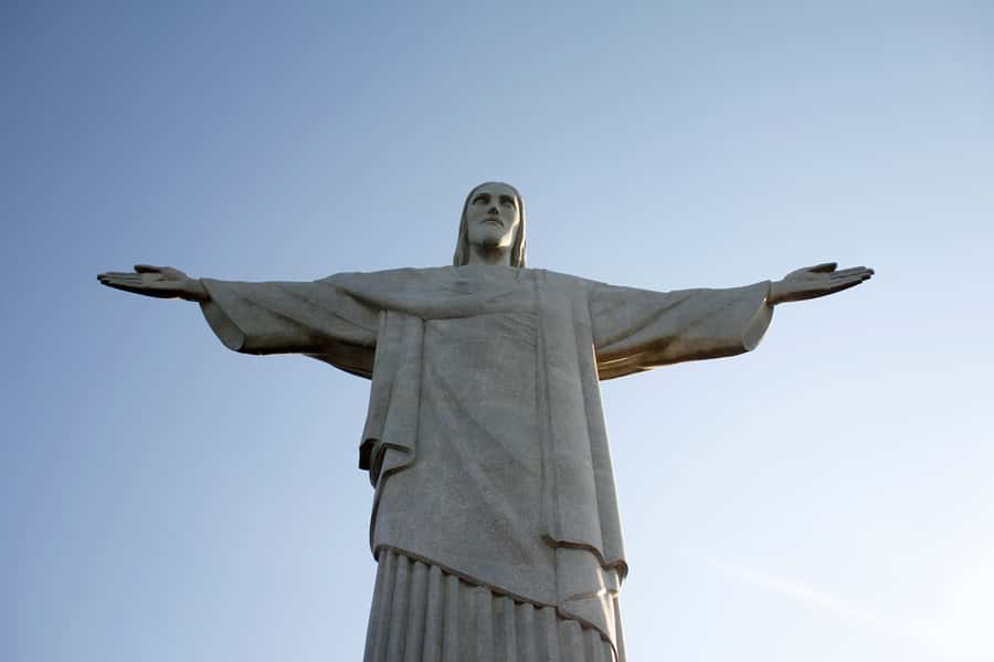 Corcovado and Sugarloaf Mountain Full-Day Tour - Group Dynamics and Comfort: What to Watch For