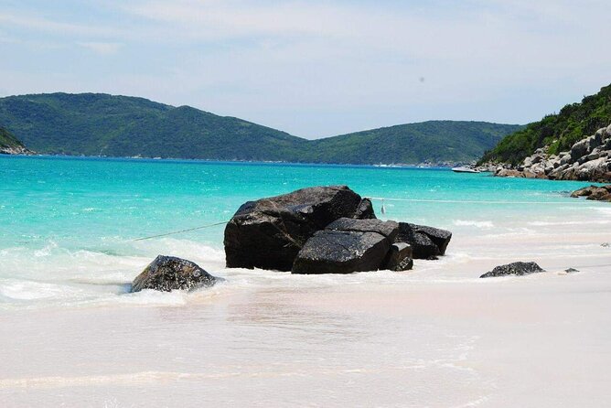 Day Tour to Arraial do Cabo from Rio - Boarding the Schooner: Your Beach Tour in Miniature