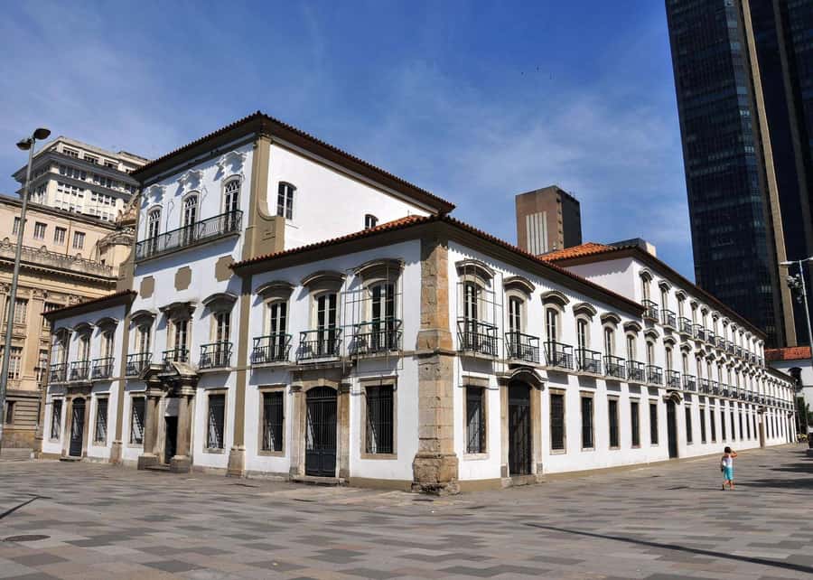 Explore Santa Teresa: Walking Tour - Parque das Ruínas: where the views feel built into the visit