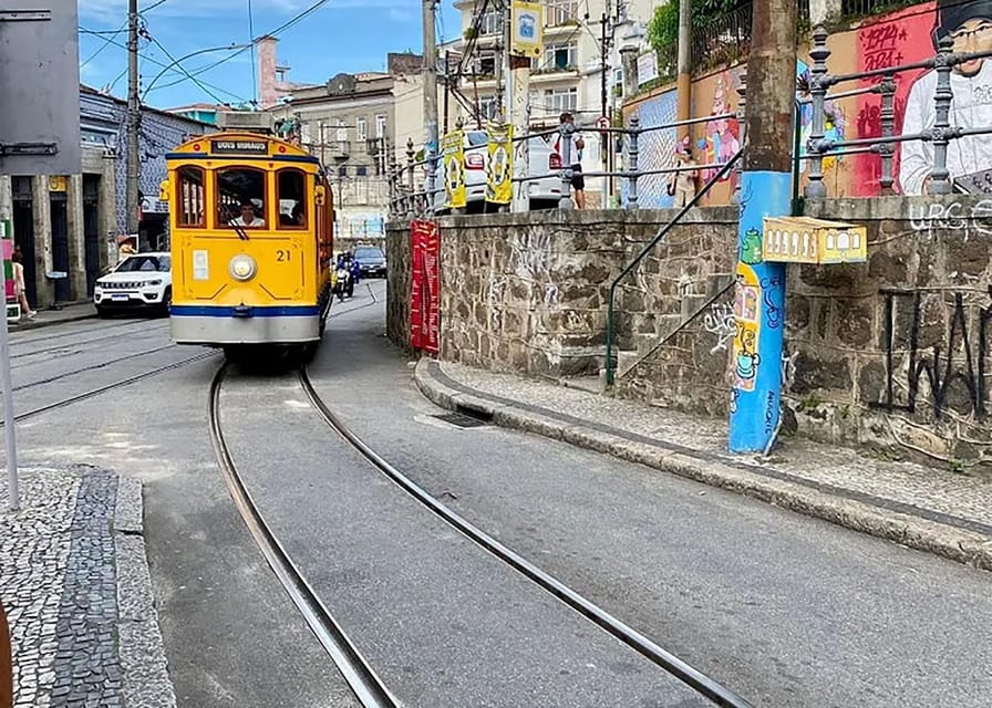 Explore Santa Teresa: Walking Tour - Rua Laurinda Santos Lôbo: the art-boutique moment for real souvenirs