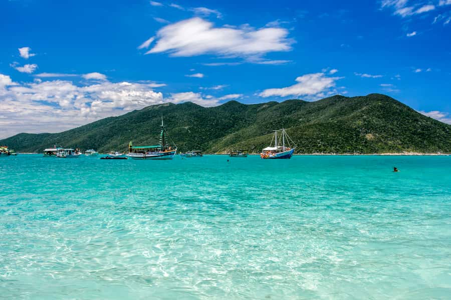 From Rio: Arraial do Cabo - The Brazilian Caribbean Daytrip - Boarding at Praia dos Anjos: a schooner day for up to 120