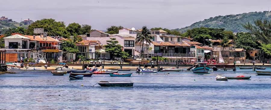 From Rio: Buzios Beaches Day Trip with Boat Ride and Lunch - Rua das Pedras for one hour: the most efficient way to enjoy it