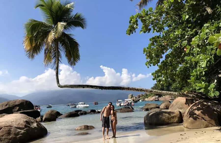 From Rio de Janeiro: Angra dos Reis & Ilha Grande Day Tour - Lunch at Praia de Japariz: good buffet value, late in the day