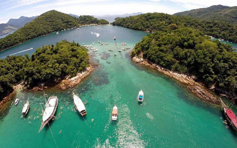 From Rio de Janeiro: Angra dos Reis & Ilha Grande Day Tour - Praia de Cataguases: a beach stop that’s more about relaxing