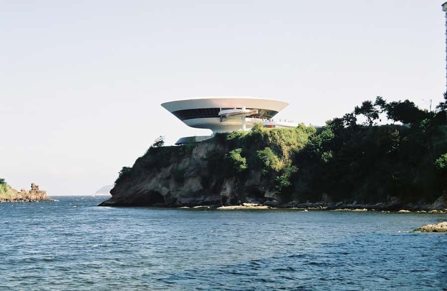 From Rio de Janeiro: Niterói Day Trip - The MAC museum: modern art in an architecture-first setting