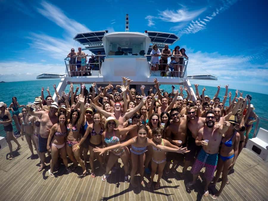From Rio: Full Day in Búzios with Catamaran Tour and Lunch - Rio–Búzios logistics: pickup, traffic, and pier fees