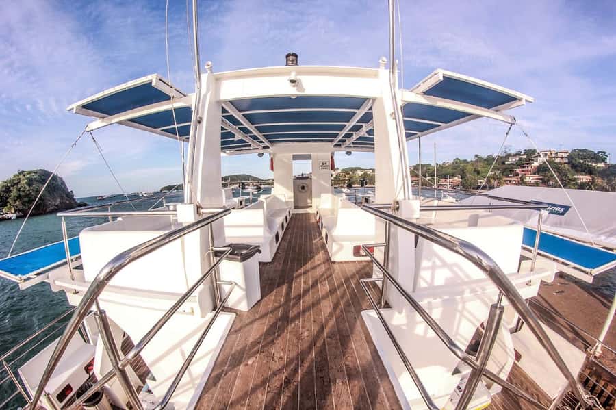 From Rio: Full Day in Búzios with Catamaran Tour and Lunch - Price and value: what $76 really buys you