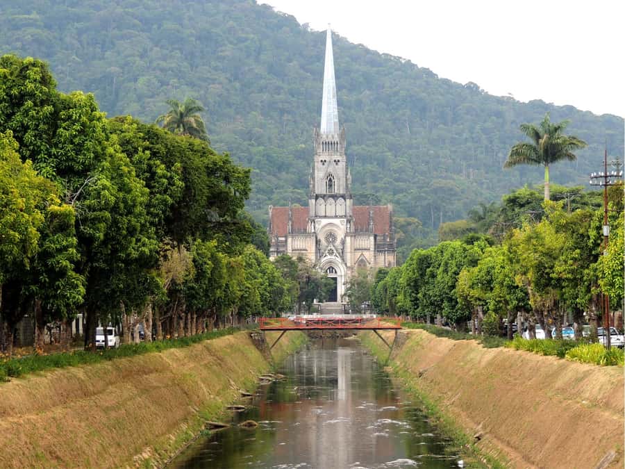 From Rio: Full-Day Tour to The Imperial City of Petrópolis - The Rio-to-Petrópolis drive and what it means for your day