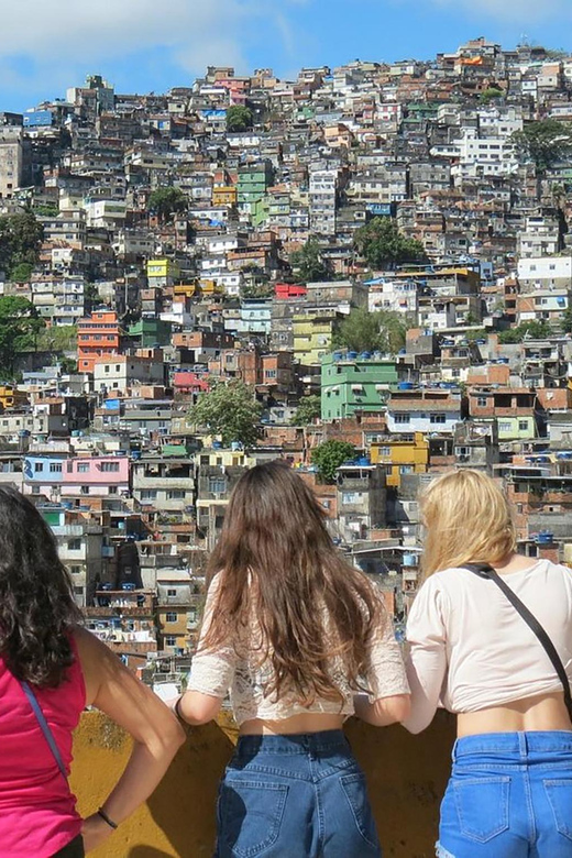 Guided Excursion: Get to Know Rocinha - Starting at the Highest Point: Why That First View Matters