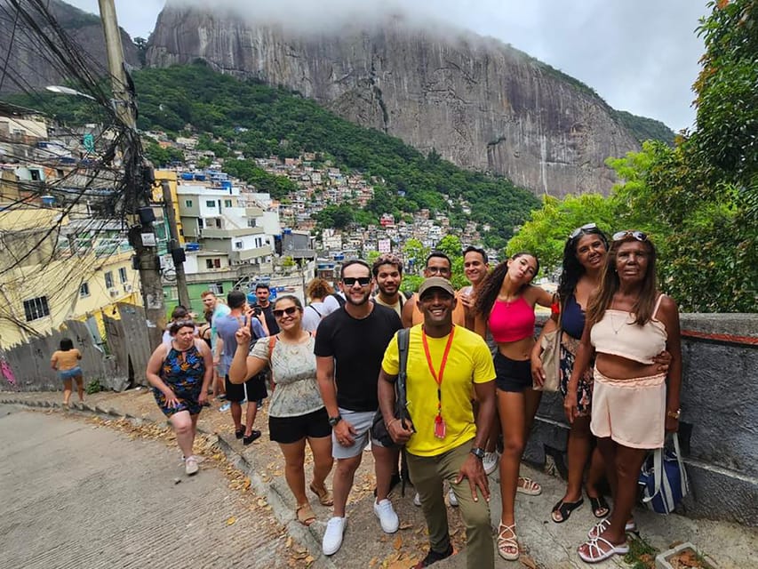 Guided Excursion: Get to Know Rocinha - The Panorama Stops: Christ, Sugarloaf, and the Ipanema Lagoon