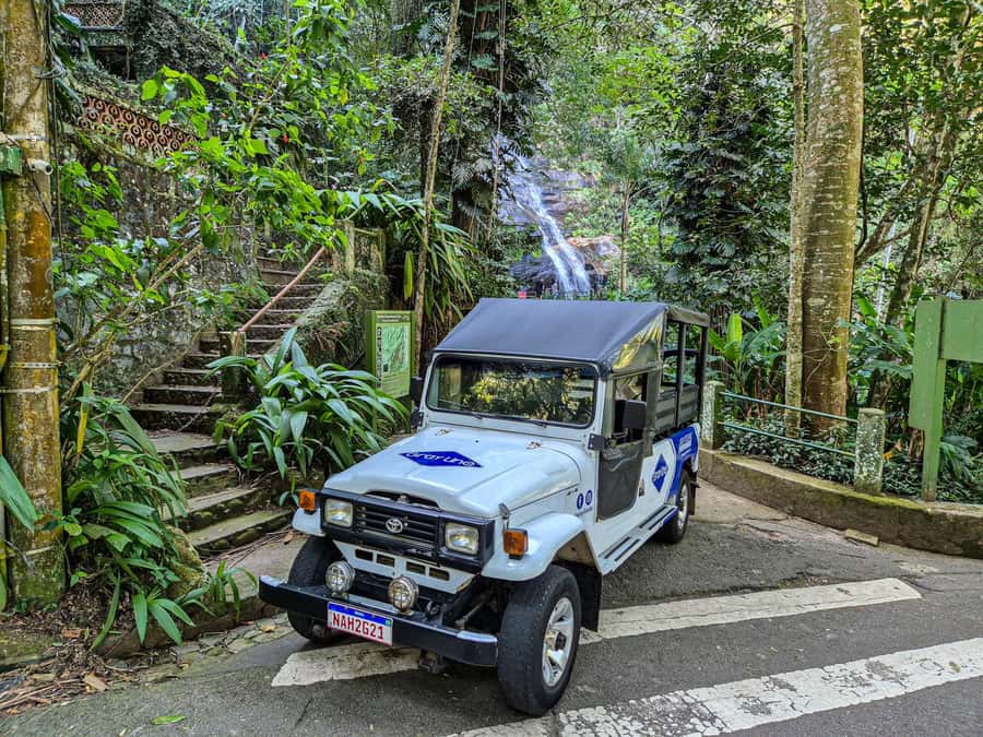 Jeep'n'Culture: Rocinha Favela and Tijuca Rainforest Tour - Two Rio worlds in four hours: how this tour actually plays