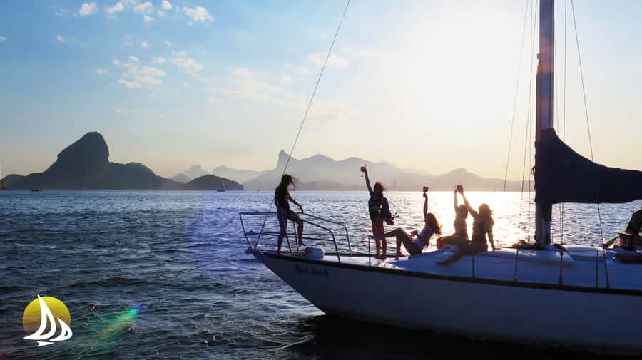 Morning Sailing Tour in Rio - All-inclusive caipirinhas and snacks: the value behind the $58 price