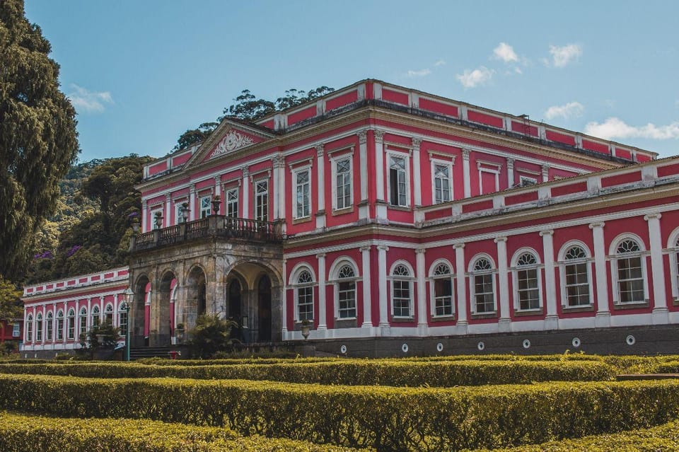 Petrópolis Tour departing from Rio de Janeiro - Bilingual guide on a bus: the good and the tricky parts