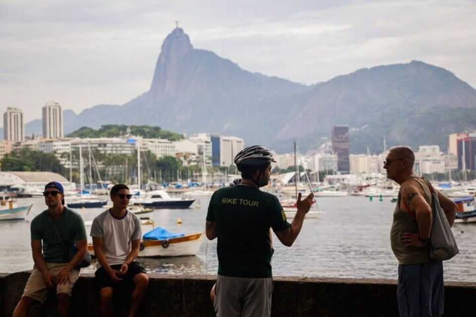 Rio Bike Tour – Discover the Beaches and Lagoon - Guides and what they add beyond directions