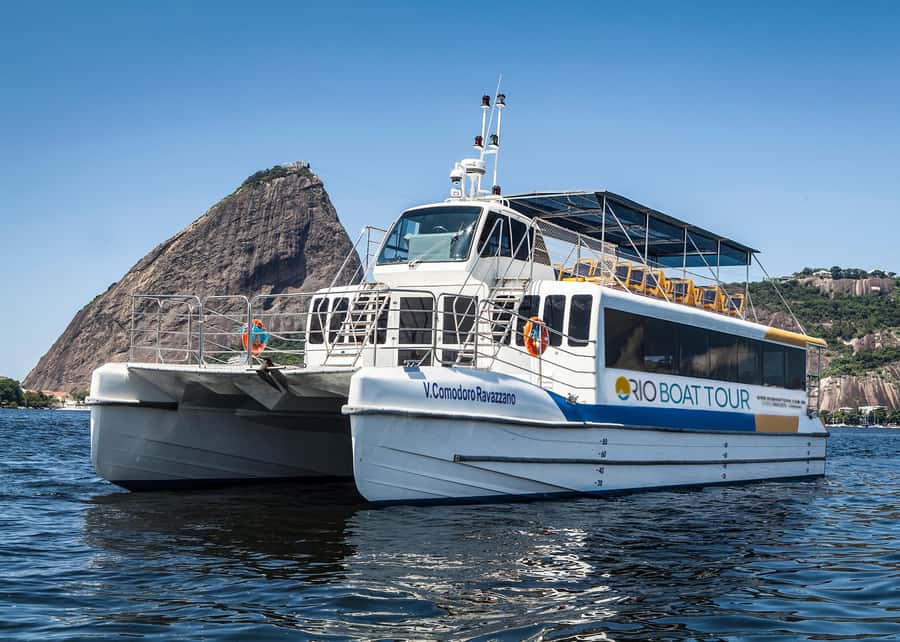 Rio: Boat Tour of Guanabara Bay - Why Guanabara Bay on a Catamaran Beats Land Sightseeing