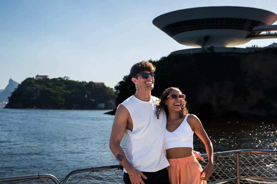 Rio: Boat Tour of Guanabara Bay - Urca Casino and Flamengo Beach: The Return Loop That Closes the Circle