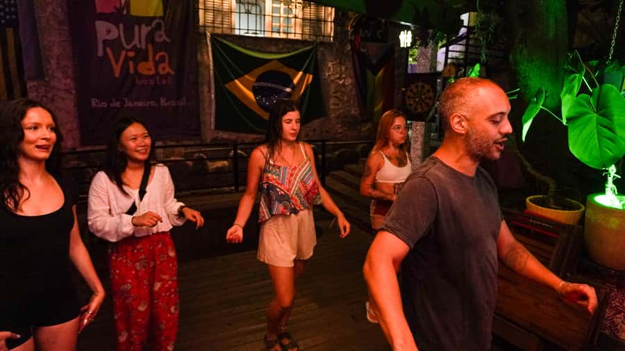 Rio: Caipirinha Workshop and Samba Class - The schedule shift: when samba starts