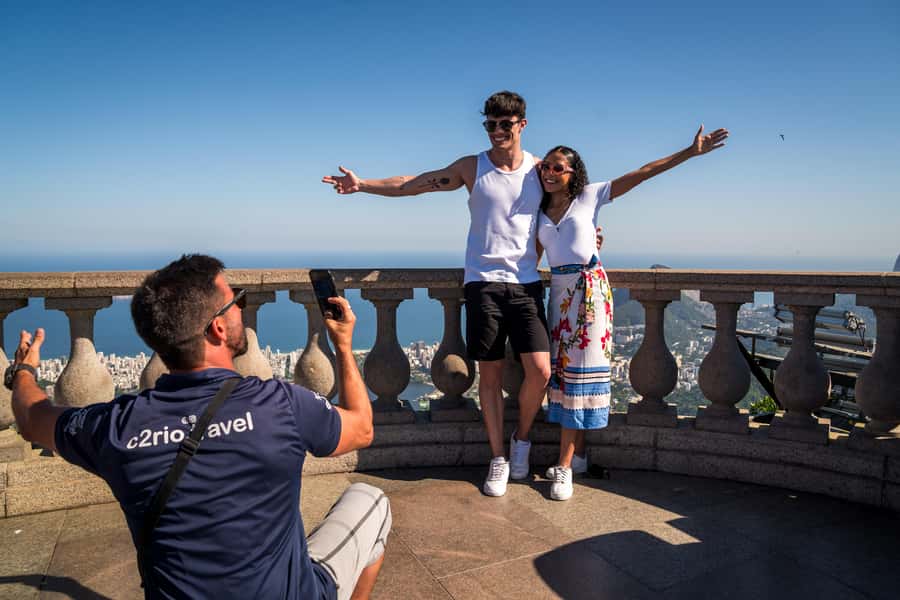 Rio: Christ the Redeemer & Selarón Steps Half-Day Tour - Selarón Steps: how to photograph the tiles and what the story means