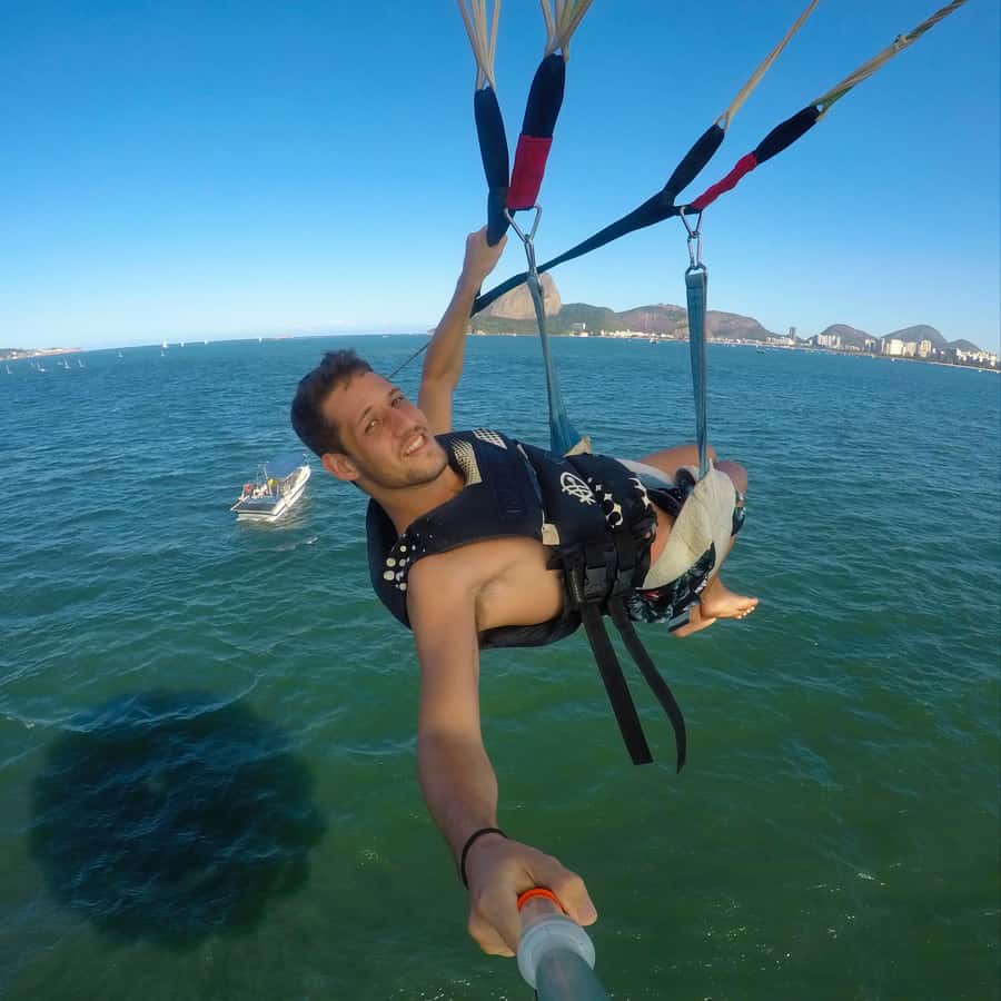 Rio de Janeiro: 2-Hour Boat Trip with Parasailing - From Marina da Glória to the Flight Deck