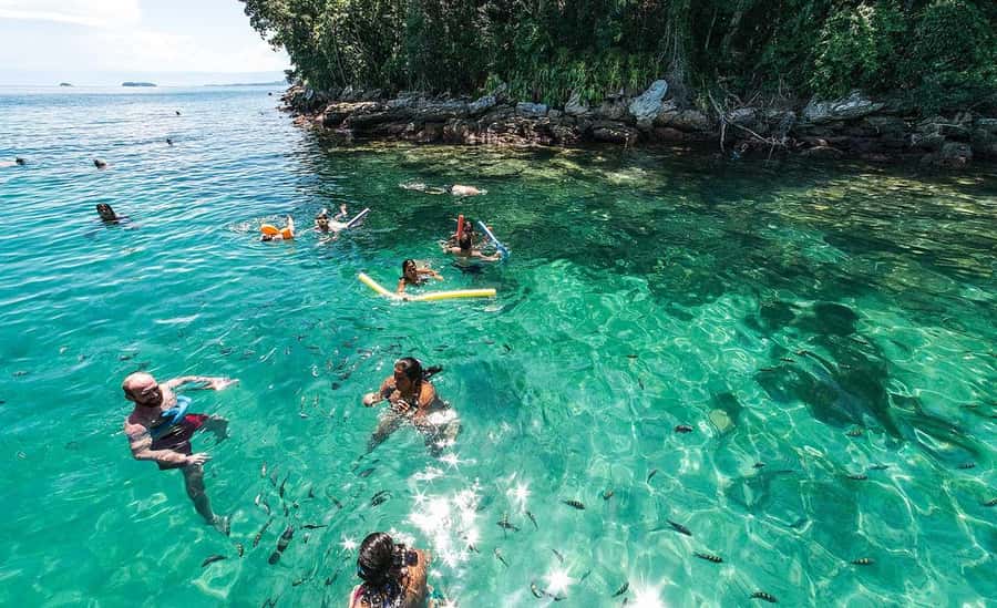 Rio de Janeiro: Angra dos Reis and Ilha Grande Full-Day Tour - Boat time on Ilha Grande: shade, music, and optional extras