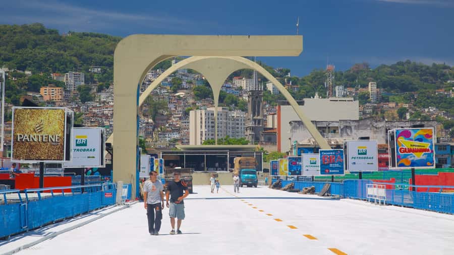 Rio de Janeiro: Be a true Rio's local for a day - Tour - A 5-hour Rio local day that hits football, Carnival, and shopping