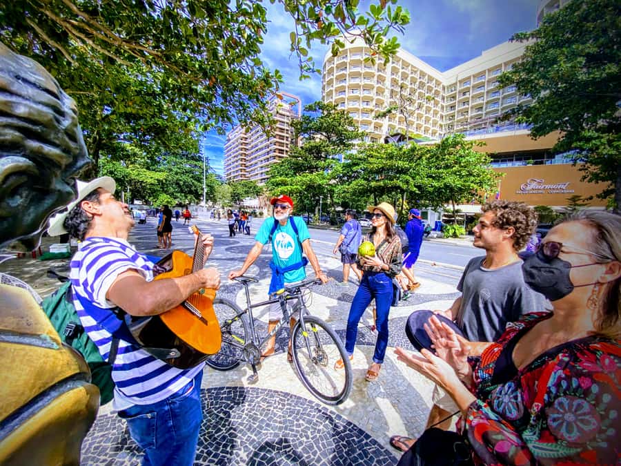 Rio de Janeiro: Bossa Nova Walking Tour with Guide - Casa de Cultura Laura Alvim and the Local Bar Finish: Closing the Loop