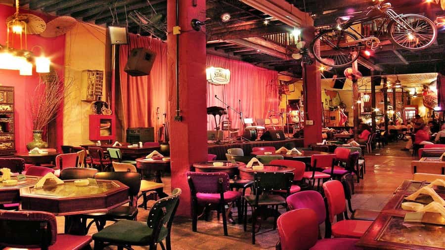 Rio de Janeiro: Brazilian Music at Rio Scenarium with Dinner - Getting to Lapa Smoothly: Fast-Track Entry and a Better Start