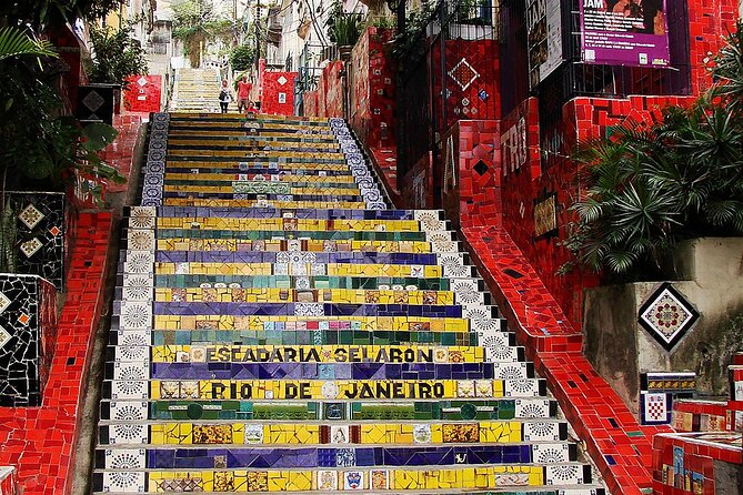 Rio de Janeiro City Tour for One Day - Stop 6: Arcos da Lapa—A Working Viaduct in a Nightlife Neighborhood