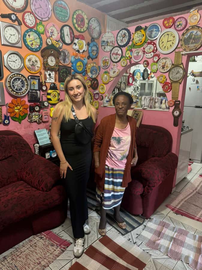 Rio de Janeiro: Favela Santa Marta Top Tour with Local Guide - Michael Jackson Square: pop culture with a local timeline