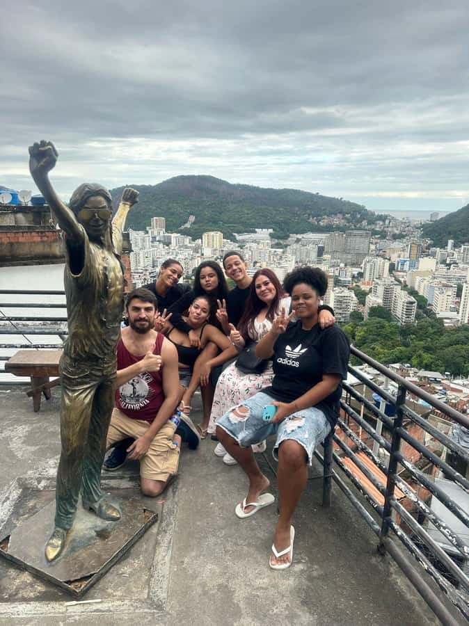 Rio de Janeiro: Favela Santa Marta Top Tour with Local Guide - Social projects like Santa Horta: what your money helps fund