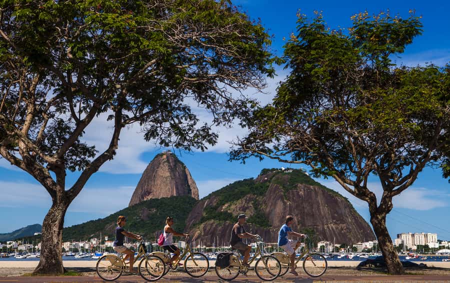 Rio de Janeiro: Guided Bike Tours in Small Groups - 3-hour Urban Tour: Copacabana, Sugarloaf, Botafogo, and Lagoa views
