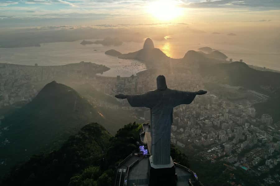 Rio de Janeiro: Half-Day Christ the Redeemer and City Tour - Tijuca Forest minivan ride: scenic, but don’t expect a slow tour
