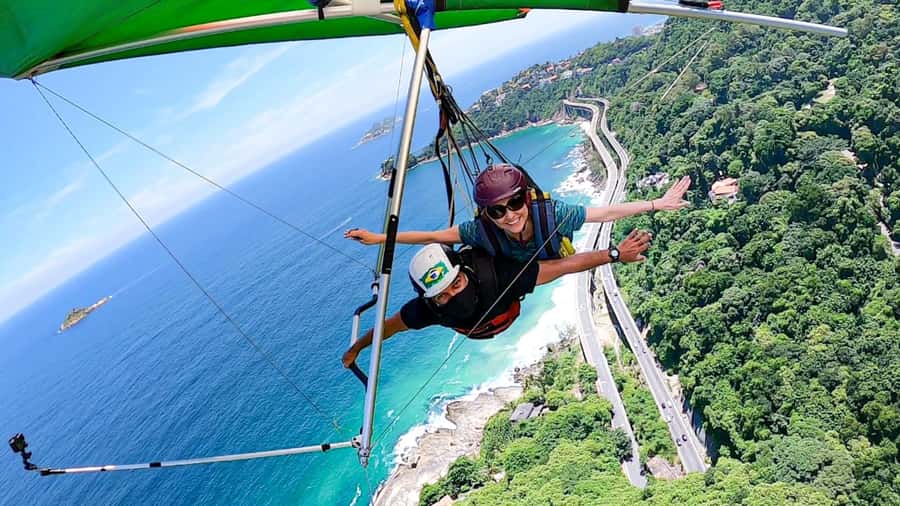Rio de Janeiro: Hang Gliding or Paragliding Flight - Safety and pilot quality: why tandem feels reassuring