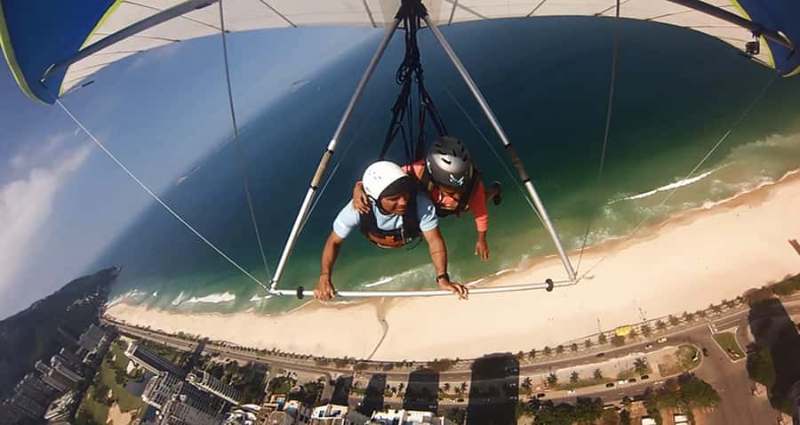 Rio de Janeiro: Hang Gliding or Paragliding Flight - Hang glider vs paraglider: what changes with weather and your weight