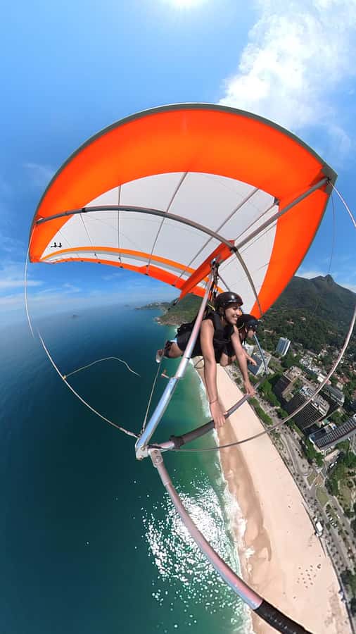 Rio de Janeiro: Hang Gliding or Paragliding Flights - Sao Conrado Beach start: finding the right spot and getting to the mountain