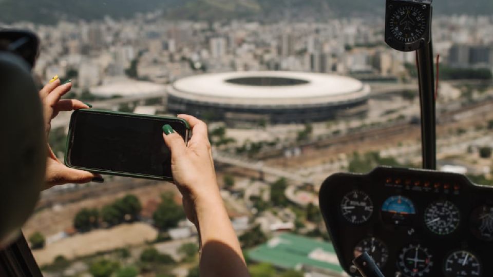 Rio de Janeiro: Helicopter Tour - The beaches: Barra, Ipanema, Copacabana—how to read Rio from the sky