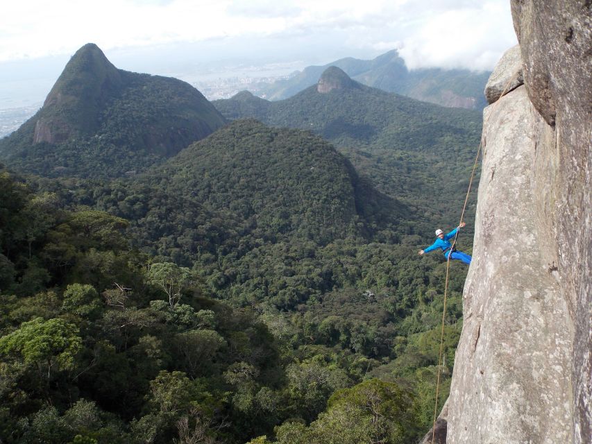 Rio de Janeiro: Hiking and Rappelling at Tijuca Forest - Getting started: the park entrance, visitor center, and museum stop