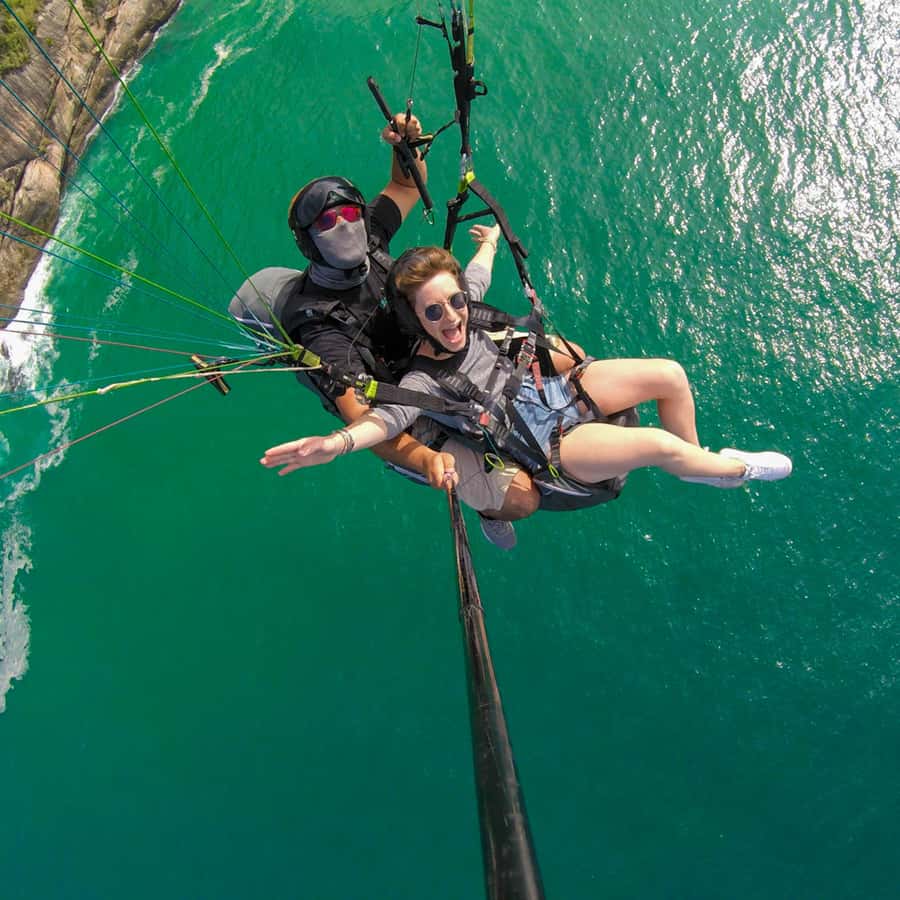 Rio de janeiro : Paragliding Tandem Flights over Rio - Who this is best for in Rio (and who should skip it)