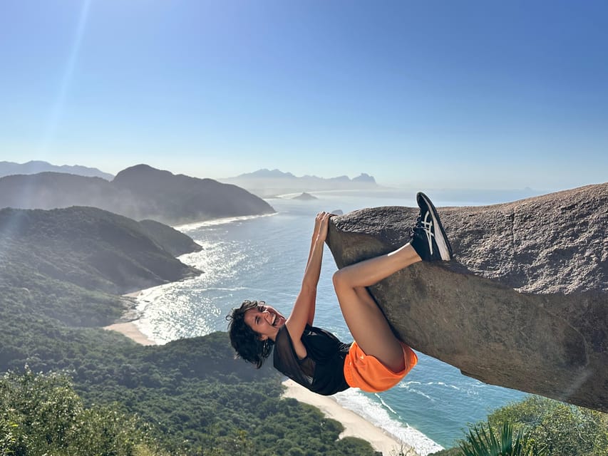 Rio de Janeiro: Pedra do Telégrafo trail and beach stop - From viewpoint to coast: Prainha and Grumari on the return