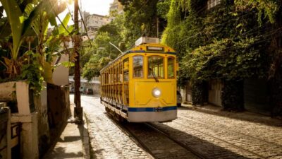 Rio de Janeiro Private: Christ, Sugarloaf, Maracanã and more - Christ the Redeemer from Paineiras: Views, Van Ride, and Real Perspective
