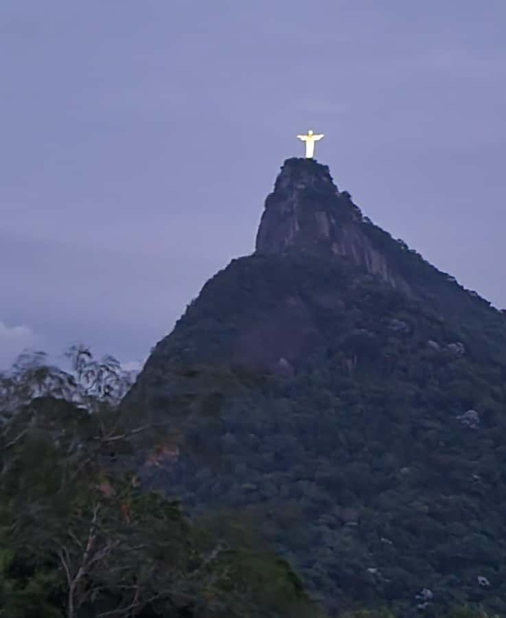 Rio de Janeiro: Private Sunrise Tour at Mirante Dona Marta - Price and value: $129 for up to 4 is really about what you’re buying