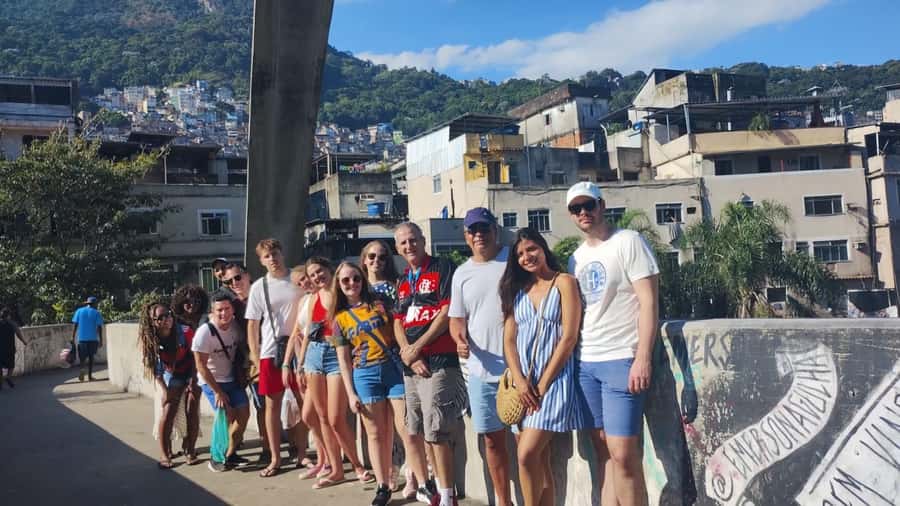 Rio de Janeiro: Rocinha Favela Walking Tour with Local Guide - Return Through Leblon and Ipanema: The City Re-sorts Itself