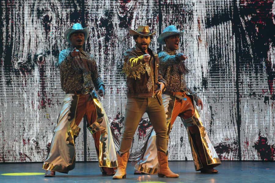Rio de Janeiro: Roxy Dinner Show with Hotel Pickup - Price and value: is $229 worth it?